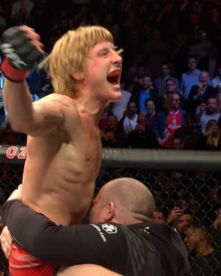 ТОП-5 лучших празднований победы в UFC
