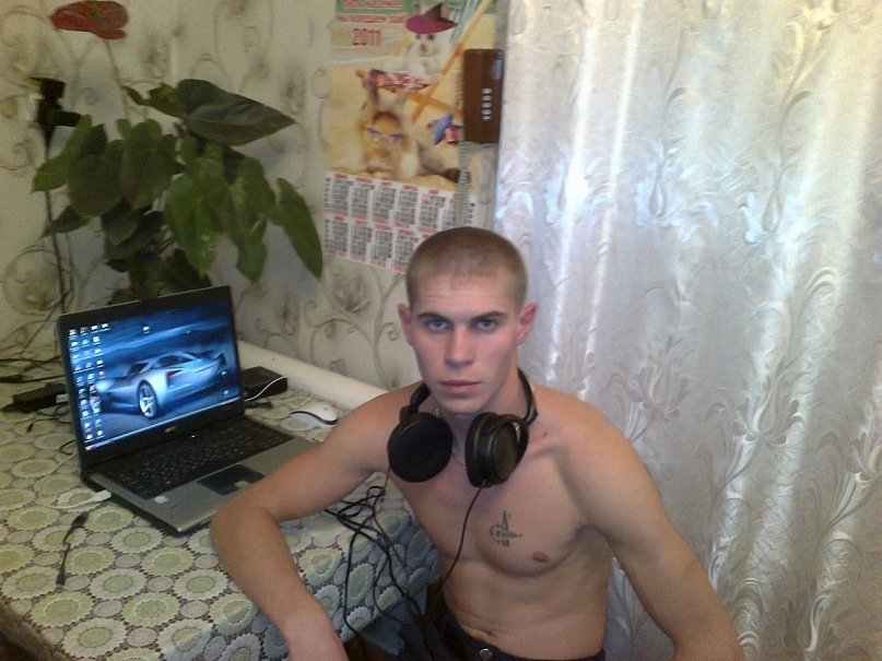 Виктор Крученков фотография #28