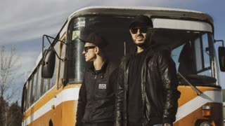 ЛЕБЕДЬ и SHAMAN - Копы далеко (Премьера клипа 2020)